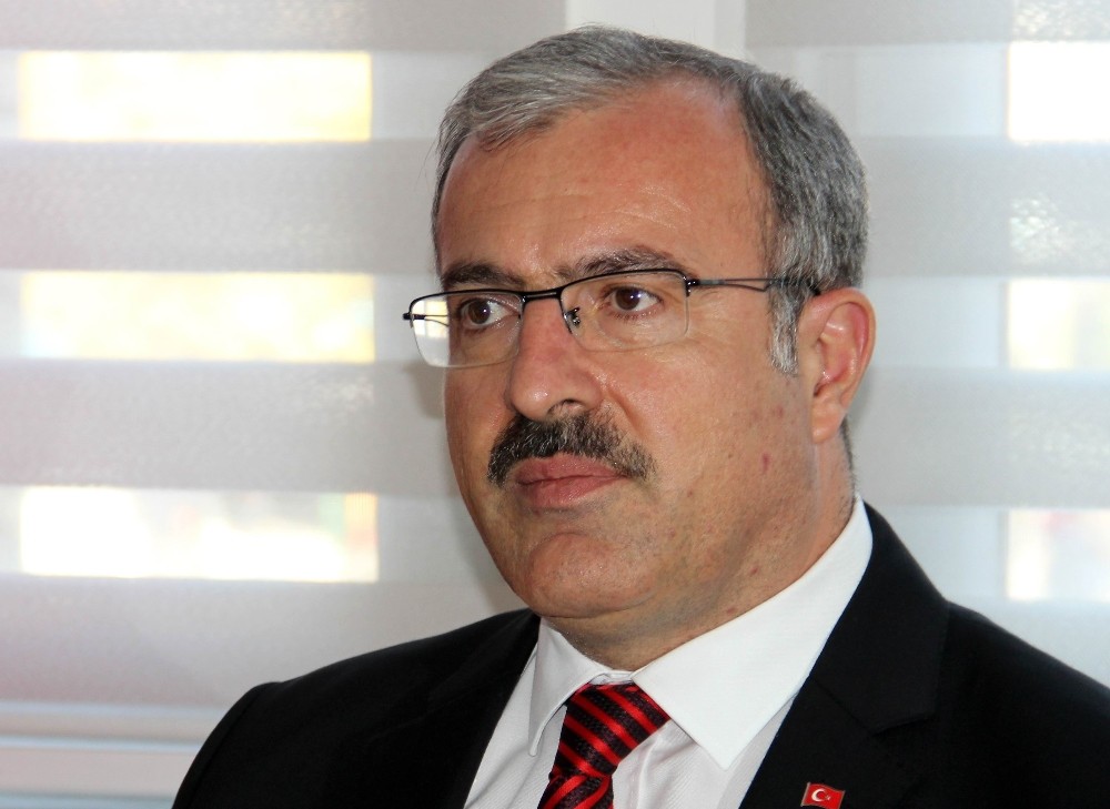 Vali Ömer Toraman: 