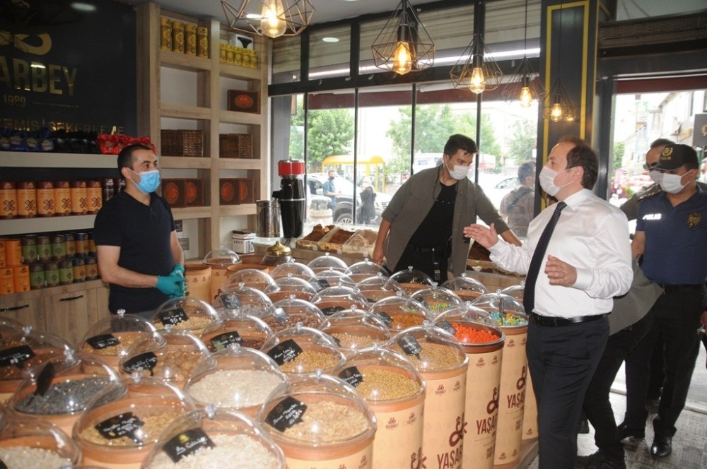 Vali Pehlivan Cizre’de esnafı ziyaret etti 