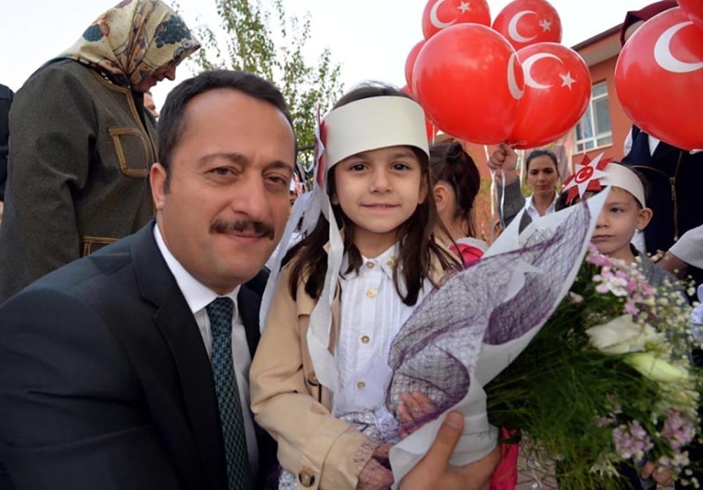 Vali Şentürk, tadildeki 36 bin öğrenciye seslendi 