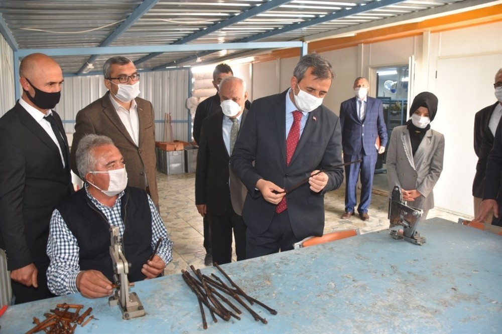 Vali Sezer Delice Üzüm Üreticileri Birliği Üretim Tesisini ziyaret etti 