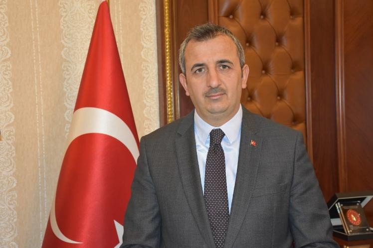 Vali Sezer’in Regaip Kandili mesajı 