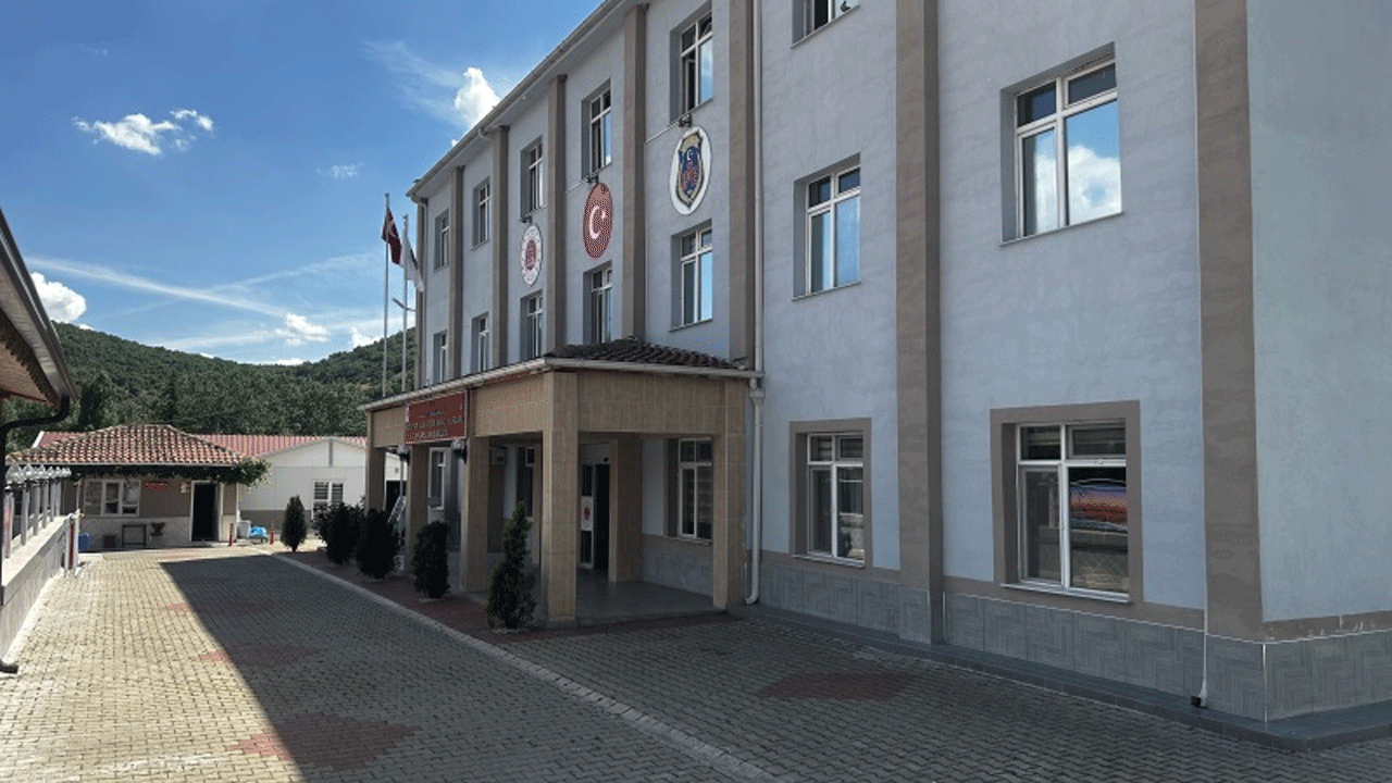 Vali Sözer'den cezaevine teknik çıkarma! Üretim tesisleri ve atölyeler yerinde incelendi