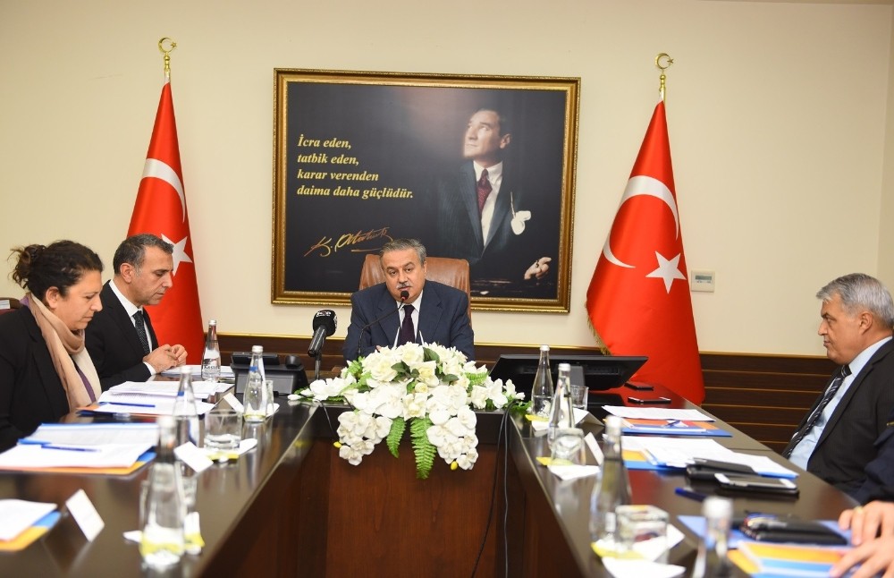 Vali Su: “Kadına yönelik şiddeti önlemede çok ciddi çalışmalar yürütülüyor” 