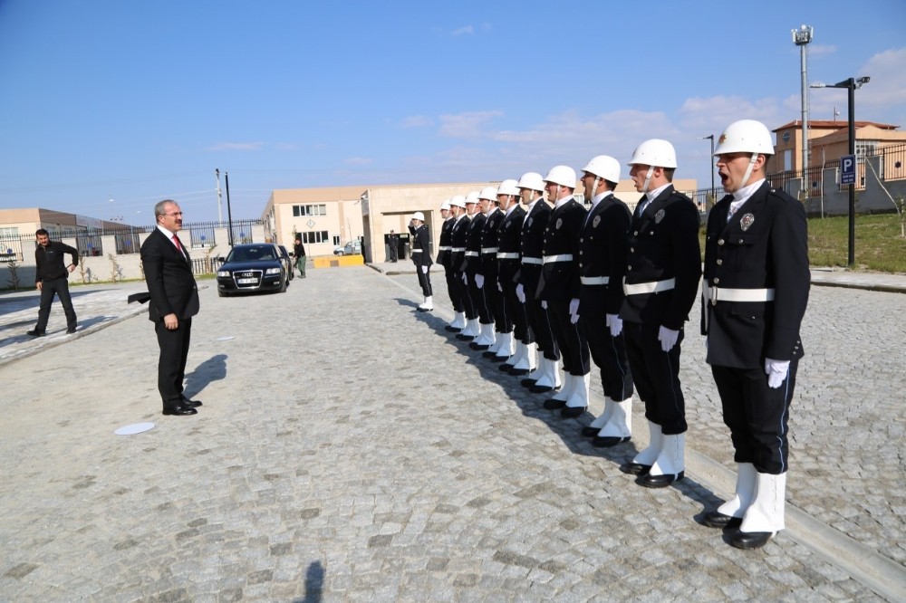 Vali Toraman ’Emniyet’te 