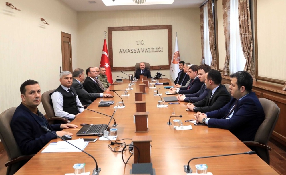 Vali Varol: “Yetkili kurumlar dışındaki açıklamalara itibar etmeyin” 