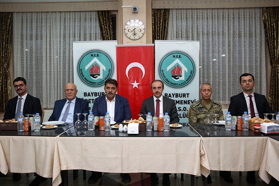 Vali yardımcıları Bayburt’a veda ediyor 