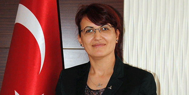 Vali yardımcısının eşine saldırdı… Kafa atıp burnunu kırdı