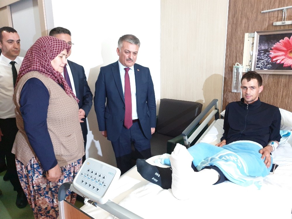 Vali Yazıcı, İdlib gazisini ziyaret etti 
