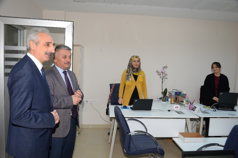 Vali Yazıcı İŞKUR’u ziyaret etti 