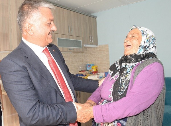 Vali Yazıcı, 