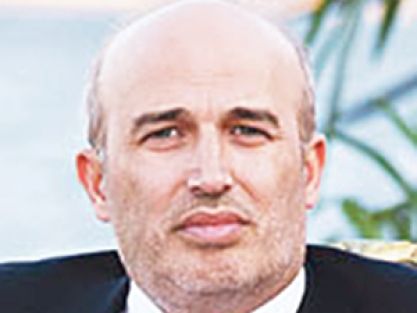 Valide Sultan Camii imamı ödüllendirildi