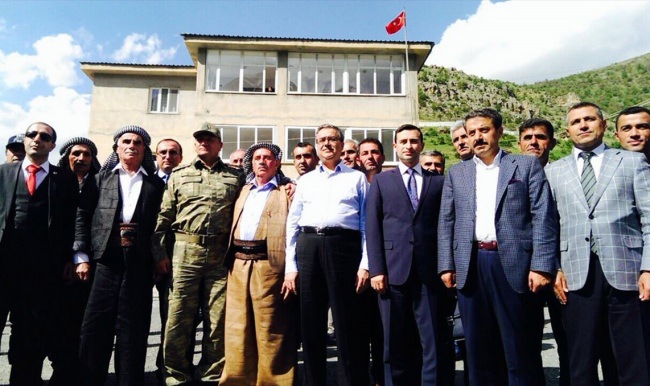 Vali'den Jirki Aşireti'ne geçmiş olsun ziyareti