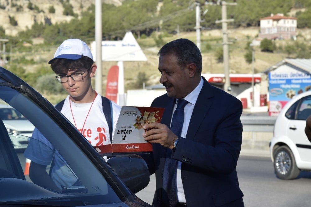 Vali’den sürücülere ceviz ezmeli bayram uyarısı 