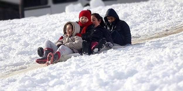Valilik duyurdu! O ilimizde okullara ara verildi