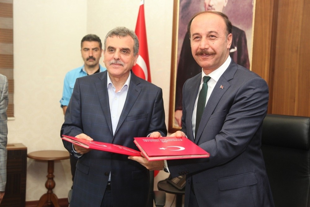 Valilik ile belediye arasında işbirliği protokolü imzalandı 