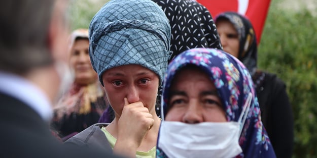 Valinin sözleri Ayşenur’u gözyaşlarına boğdu