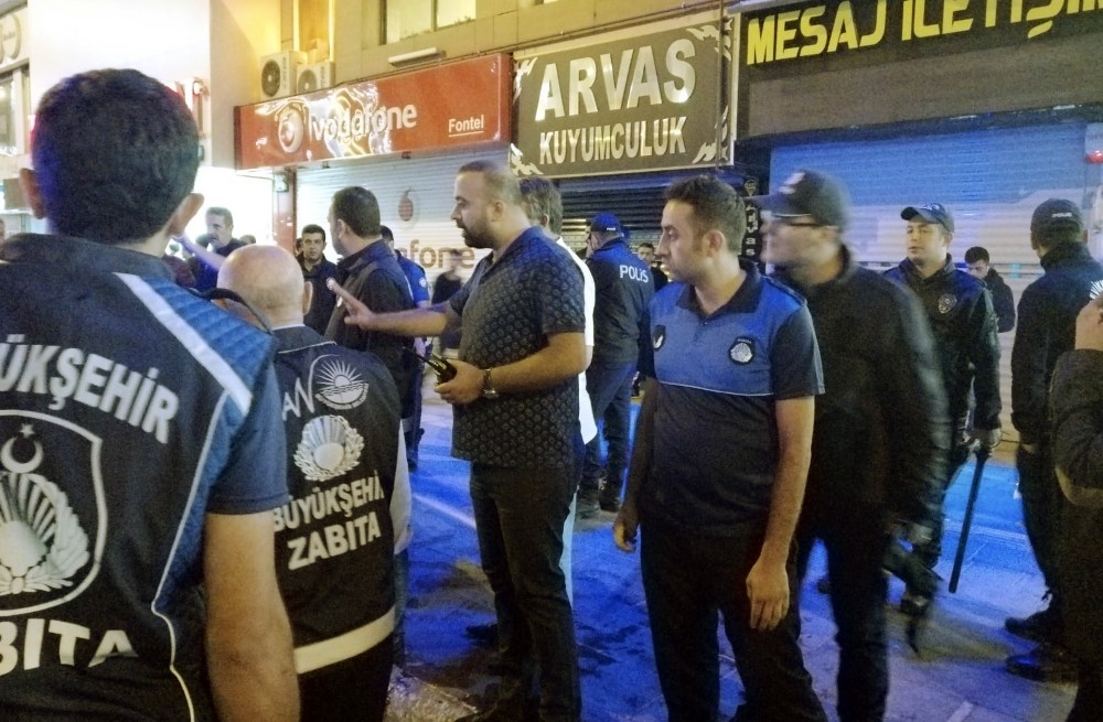 Van Büyükşehir Belediyesi’den seyyar satıcı denetimi 