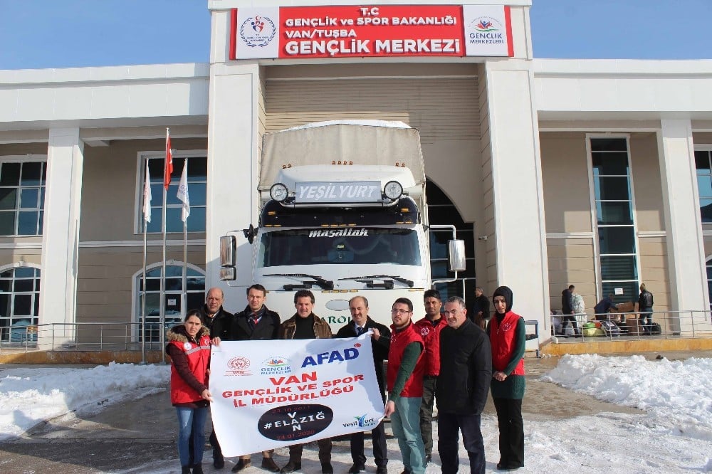 Van Gençlik ve Spor İl Müdürlüğünden Elazığ’a yardım 