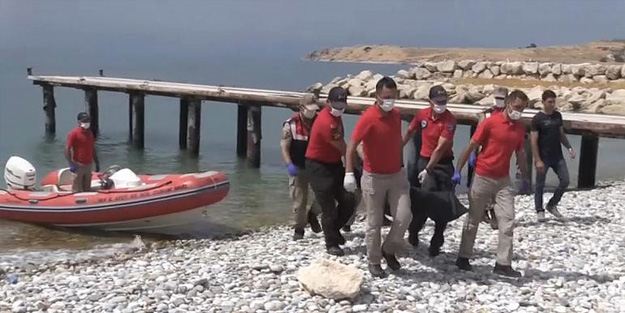 Van Gölü kazasından bir acı haber daha! 3 kişinin daha cansız bedeni çıkarıldı
