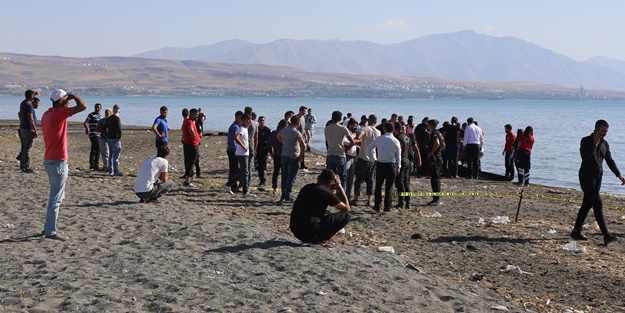 Van Gölü'ne giren 6 çocuktan 2'si boğuldu
