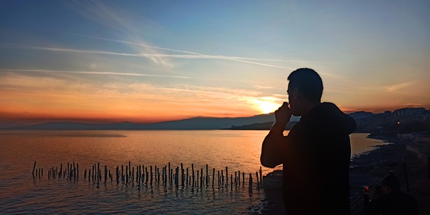 Van Gölü'nün eşsiz gün batımı! Görenler bakmaya doyamıyor