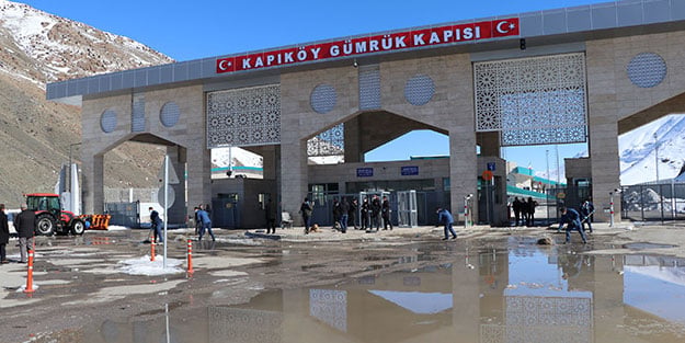 Van halkından İranlı turist tepkisi: Bölgede fuhuş turizmi yapıyorlar