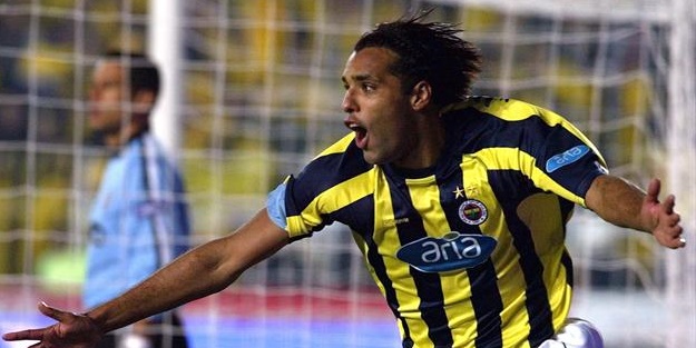 Van Hooijdonk geri dönüyor!