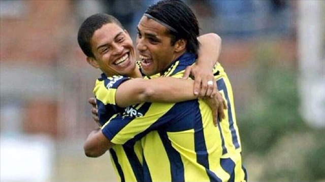 Van Hooijdonk'tan kızdıran Fenerbahçe paylaşımı