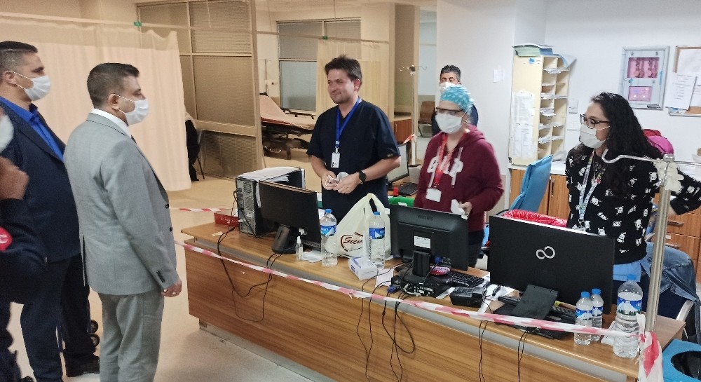 Van İl Sağlık Müdürü Doç. Dr. Sünnetçioğlu’ndan bayram ziyaretleri 