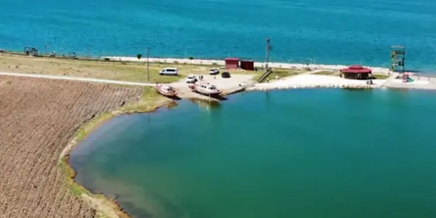 Van'da 'kuş cenneti' olarak adlandırılan 'Erçek Gölü'nde korkutan su kaybı alarmı