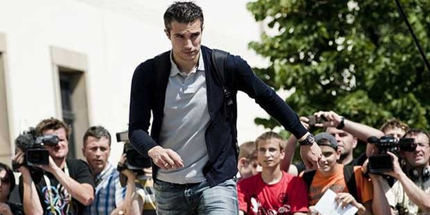 Van Persie, Eyüp Sultan'da kurban kestirdi!