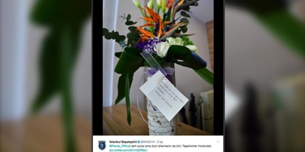 Van Persie'den 'özür çiçeği'