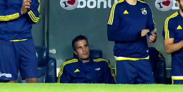 Van Persie'den şok tepki! Bu sefer bambaşka