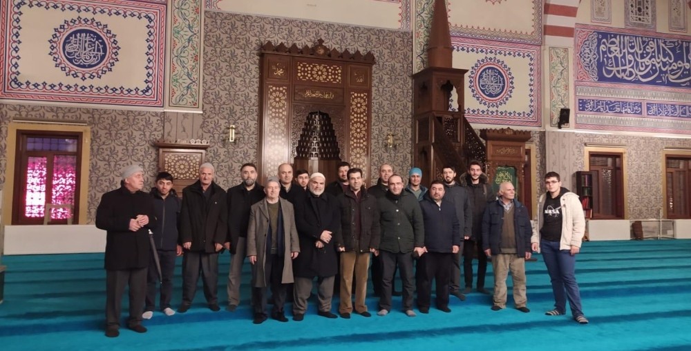 Van SDİ üyeleri sabah namazında bir araya geldi 