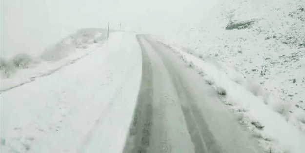 Van yoğun kar yağışının etkisi altında