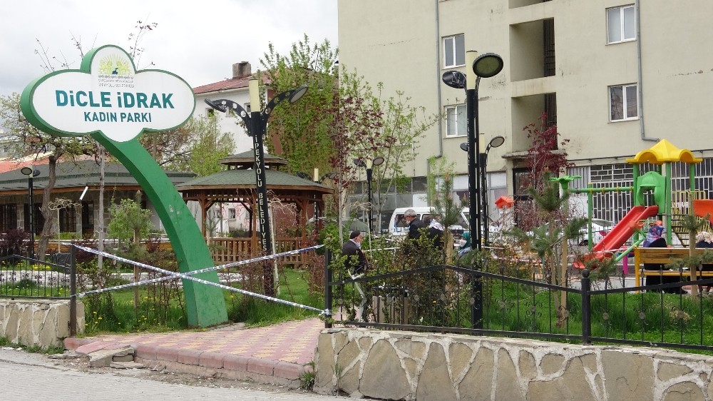 Van’da 65 yaş ve üstü annelerin çifte mutluluğu 