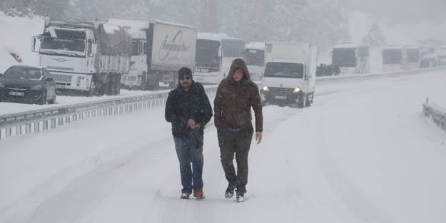 Van'da tipide saatlerce mahsur kaldılar
