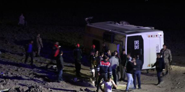 Van'da askeri araç kaza yaptı! Yaralılar var