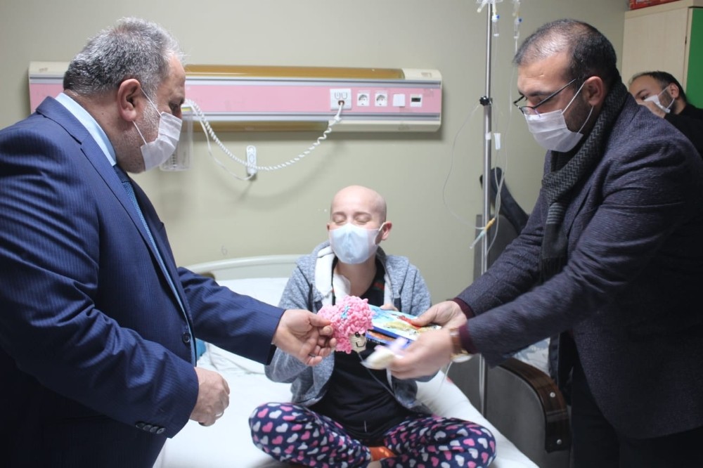 Van’da “Çocuklar Kitapla Buluşuyor” kampanyası 