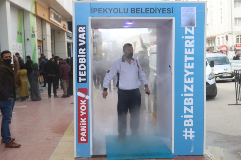 Van’da dezenfeksiyon kabinlerine yoğun ilgi 