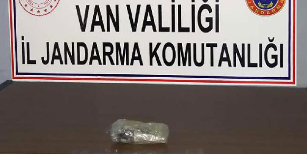 Van'da esrar ve kaçak sigaraya 12 gözaltı