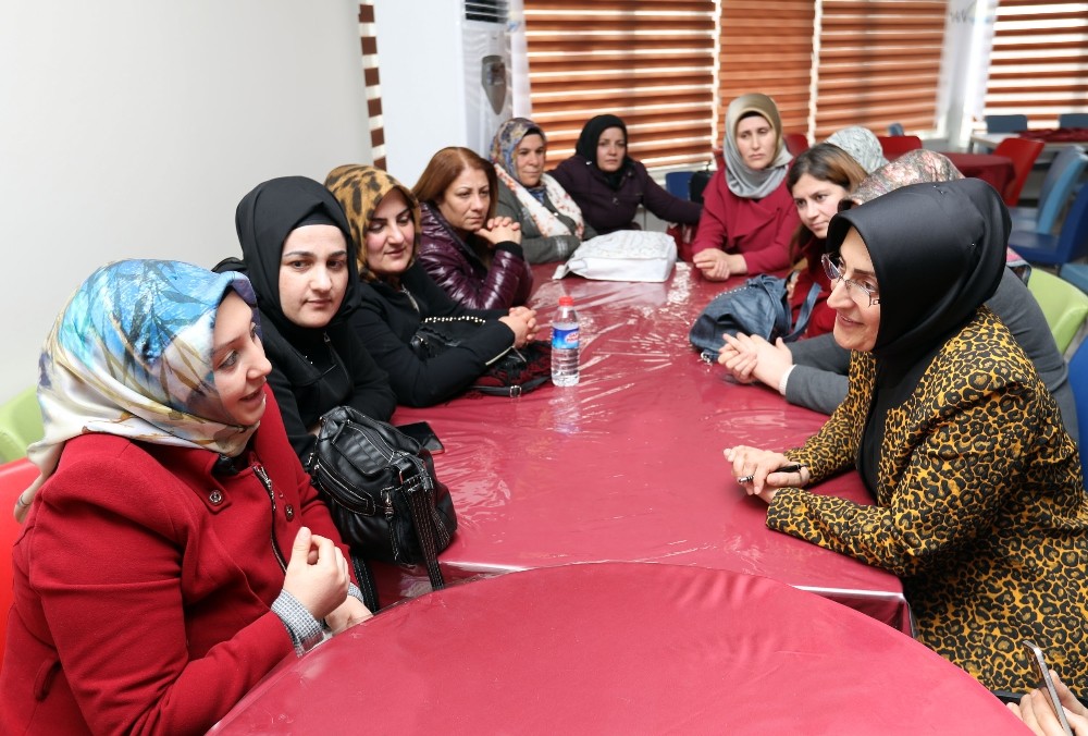 Van’da gönülden gönüle dost sohbetlerine yoğun ilgi 