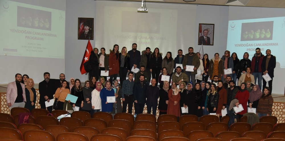 Van’da hastane çalışanlarına NRP eğitimi 