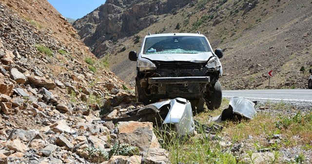 Van'da kamyonetin çarptığı anne ve oğlu öldü