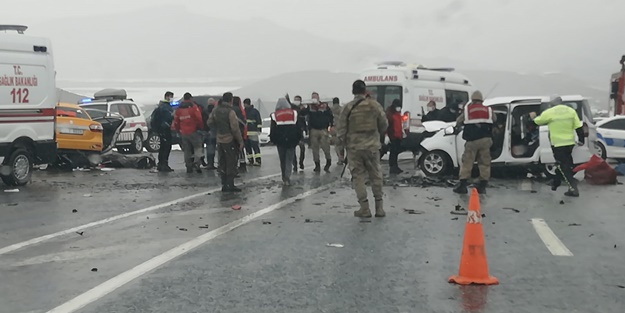 Van'da kaza: 3 kişi hayatını kaybetti
