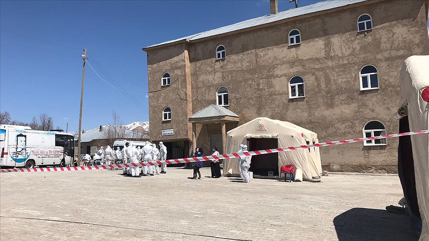 Van'da Kovid-19 taşıyan hastaları gizleyen muhtar hakkında soruşturma başlatıldı