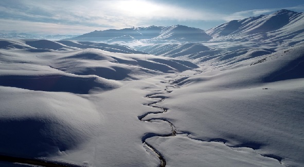 Van'da mendereslerin kış güzelliği