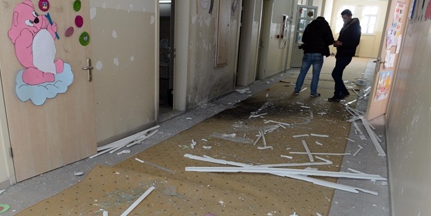 Van'da okula bombalı saldırı