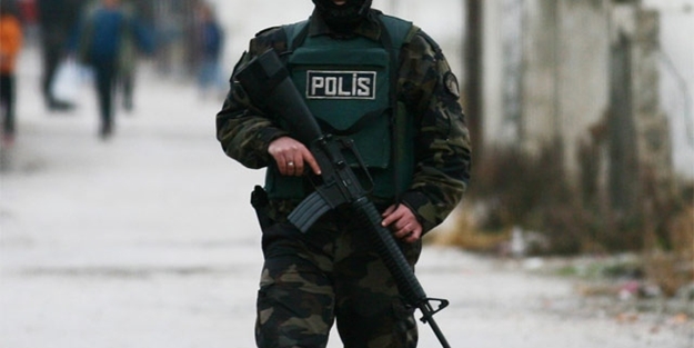 Van'da polise ateş açıldı: 2 yaralı