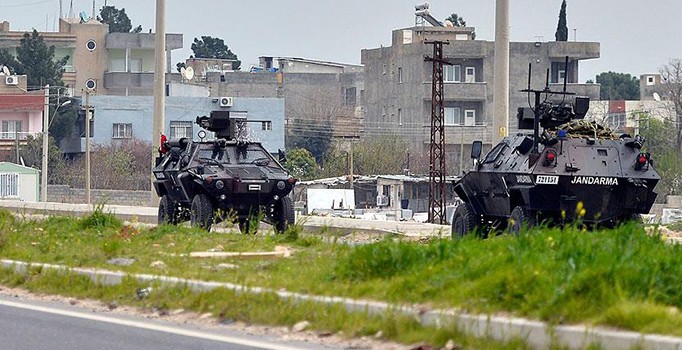 Van'da polise roketatarlı saldırı